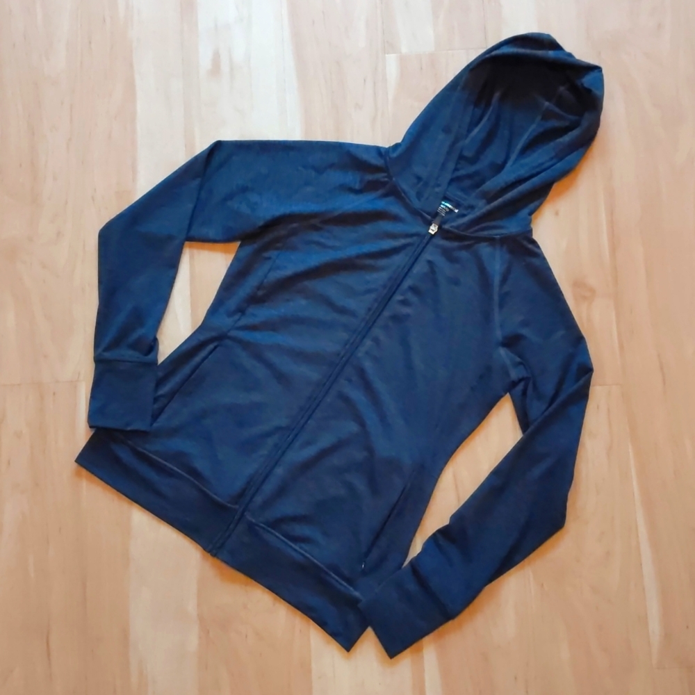 Brushed Fleece Tech Full Zip Jacket, fitted hoodie, Amazon Essentials, small - Picture 2 of 13